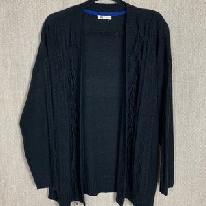 Oval by Olive & Vine Cardigan Sweater